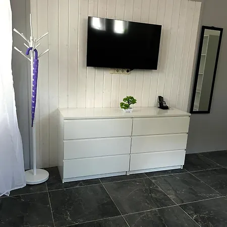 Feher Apartament Kovagoors