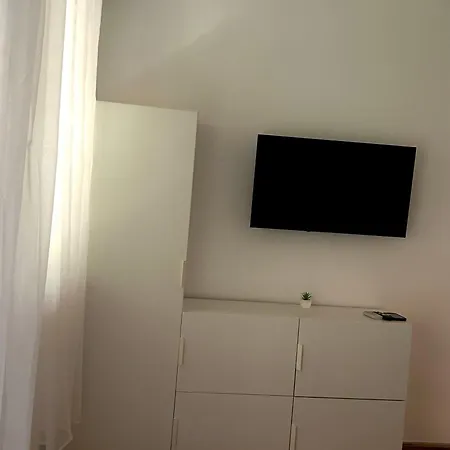 Feher Apartment *