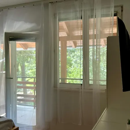 Feher Apartment
