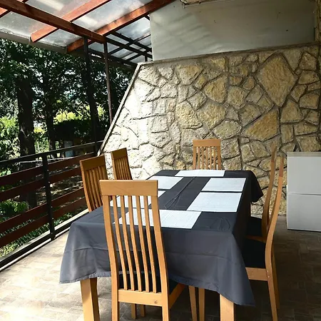 Apartament Feher Kovagoors